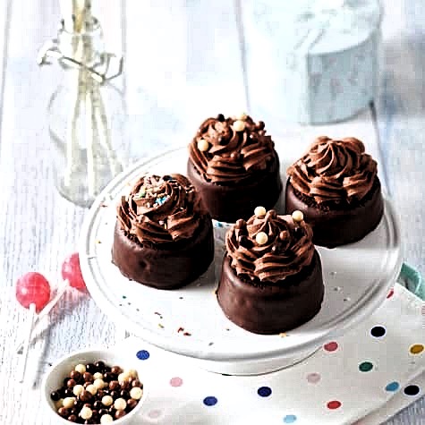 Valrhona Chocolate Praline Cupcake cover